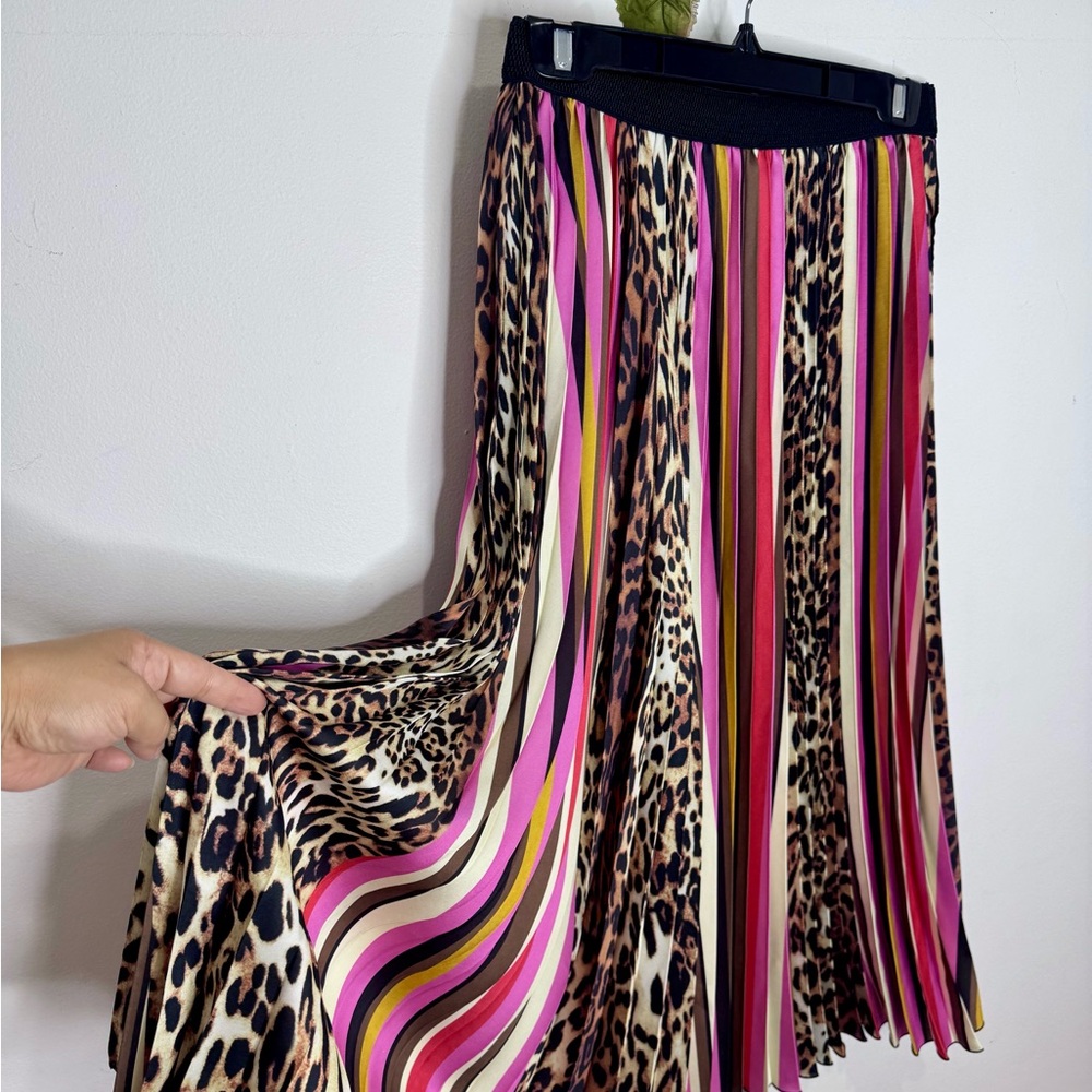 Cristina Lei Striped/Leopard Print Pleated Midi Skirt - Picture 4 of 8